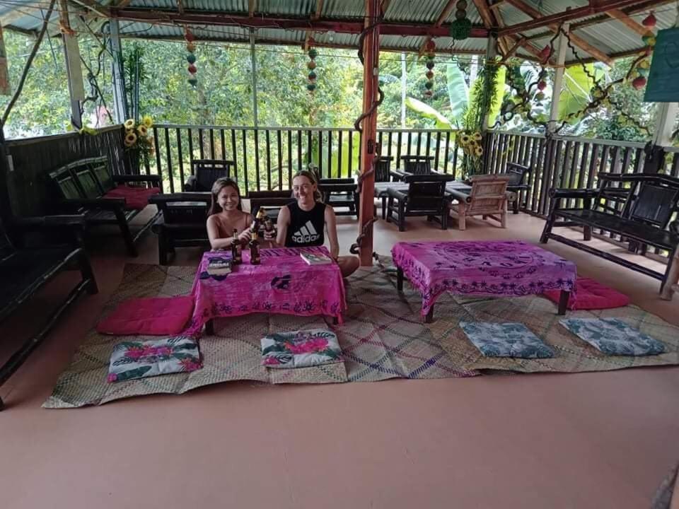 Sun Valley Backpackers Inn Ель-Нідо Екстер'єр фото